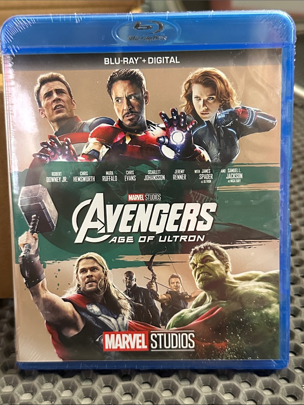 Marvel Avengers: Age of Ultron Blu-ray + Digital - Blue & Green